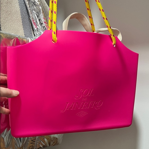 Sol de Janeiro Vibrant Pink and Yellow Tote Set - Picture 9 of 10
